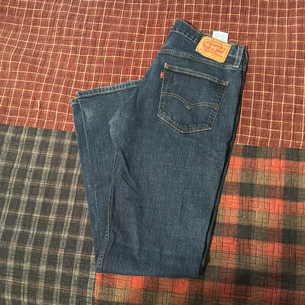 Levi 527 slim boot